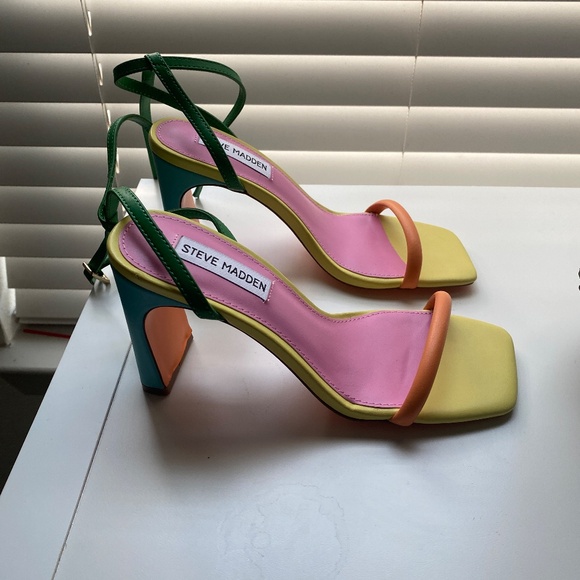 NWOT Steve Madden Eryka Ankle Strap Sandal - Picture 7 of 9